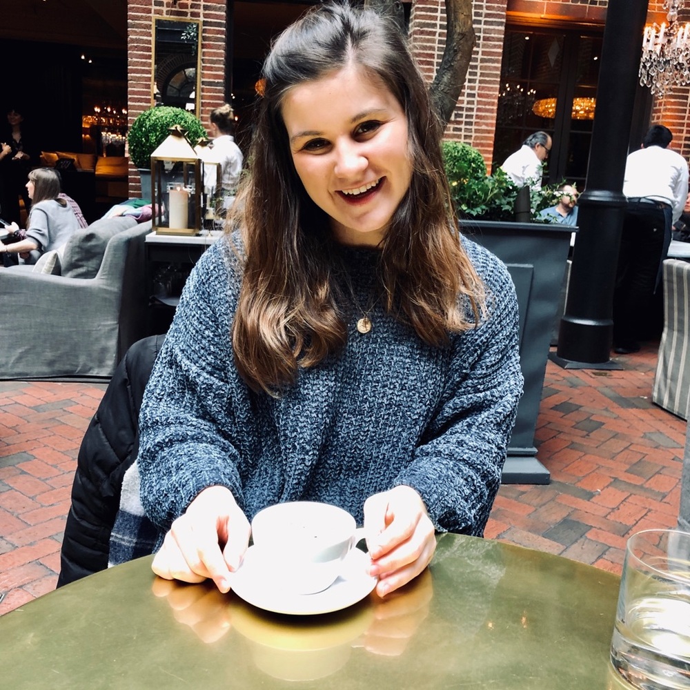 Meet your Posher, Molly